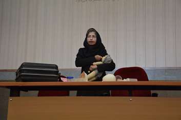 برگزاری کارگاه «چالش‌های شیردهی در نوزادان نزدیک‌ترم و بانک شیر» در مرکز آموزشی درمانی حمایت مادران شهید اکبرآبادی