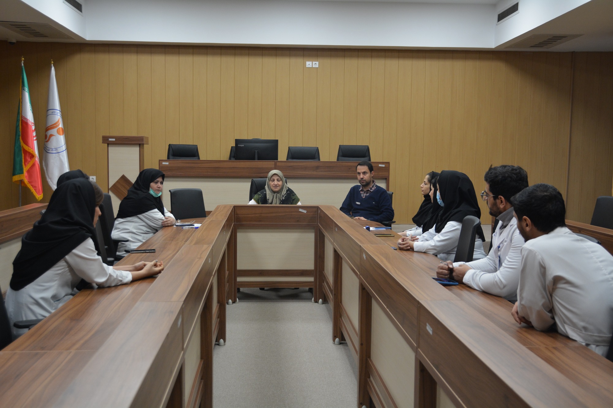  نشست صمیمی مسئولان مرکز با دانشجویان به مناسبت روز دانشجو